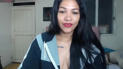 Snapshot of makennaa_1 chatting on May 6, 2026, 10:20 am MAKENNAA online show from May 6, 2026, 10:20 am