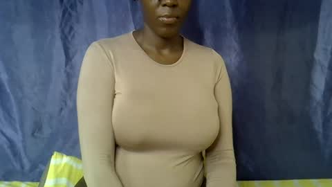 Snapshot of malaika_musa chatting on July 23, 2026, 5:27 am malaika_musa online show from July 23, 2026, 5:27 am