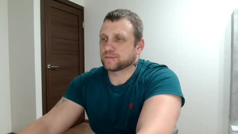 malchyshka online show from April 1, 2026, 9:34 pm