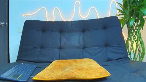 Malcom online show from February 15, 2026, 11:41 am