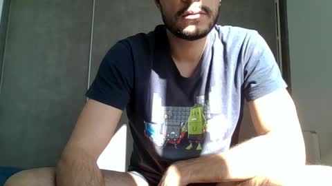 Boybi online show from March 18, 2026, 2:42 pm