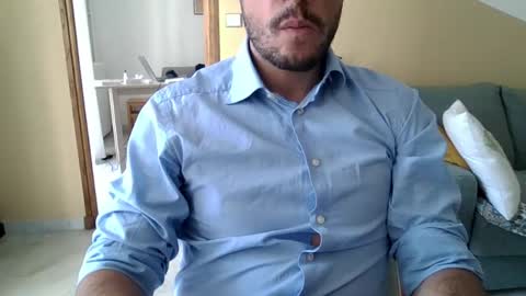 Boybi online show from April 21, 2026, 11:05 am