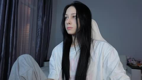 Snapshot of malenkiykamen chatting on May 22, 2026, 3:50 pm piu online show from May 22, 2026, 3:50 pm