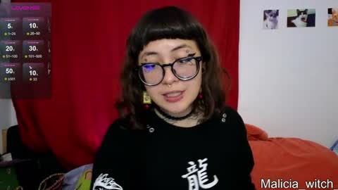 Snapshot of malicia_witch_ chatting on August 4, 2026, 12:58 am Mar Alicia Rosie v A L I C I A W I T C - Meg Cherie online show from August 4, 2026, 12:58 am