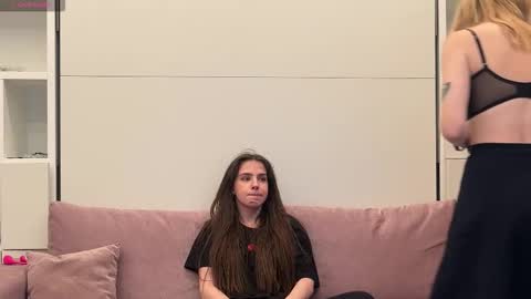 Malinka online show from September 13, 2025, 7:35 pm