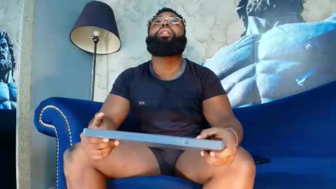 The King Malik online show from October 2, 2025, 2:13 pm