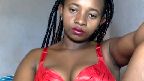 Snapshot of malinah01 chatting on December 12, 2024, 11:18 am malinah01 online show from December 12, 2024, 11:18 am
