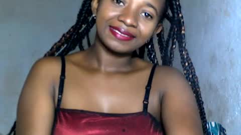 Snapshot of malinah01 chatting on December 14, 2024, 4:01 am malinah01 online show from December 14, 2024, 4:01 am