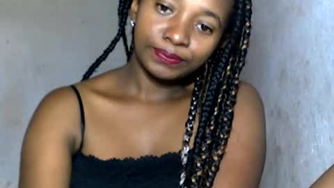 Snapshot of malinah01 chatting on December 14, 2024, 10:13 am malinah01 online show from December 14, 2024, 10:13 am