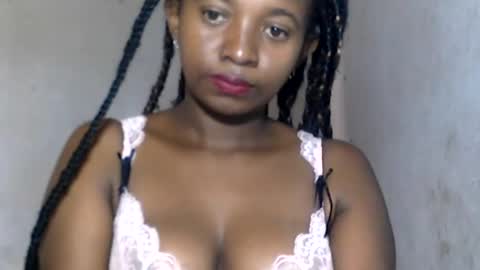Snapshot of malinah01 chatting on December 16, 2024, 8:41 am malinah01 online show from December 16, 2024, 8:41 am