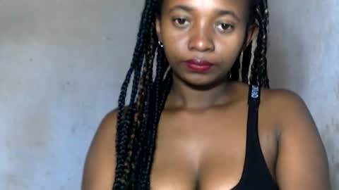 Snapshot of malinah01 chatting on December 19, 2024, 9:40 am malinah01 online show from December 19, 2024, 9:40 am
