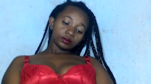 Snapshot of malinah01 chatting on December 23, 2024, 8:55 am malinah01 online show from December 23, 2024, 8:55 am