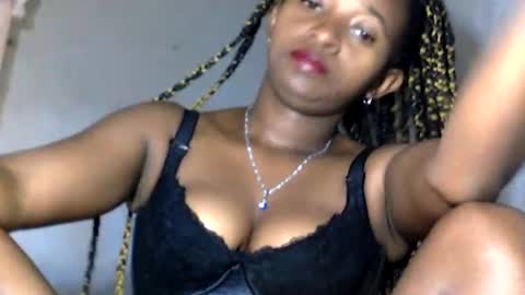 Snapshot of malinah01 chatting on January 24, 2025, 5:31 am malinah01 online show from January 24, 2025, 5:31 am
