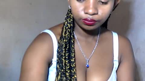 Snapshot of malinah01 chatting on January 28, 2025, 8:36 am malinah01 online show from January 28, 2025, 8:36 am