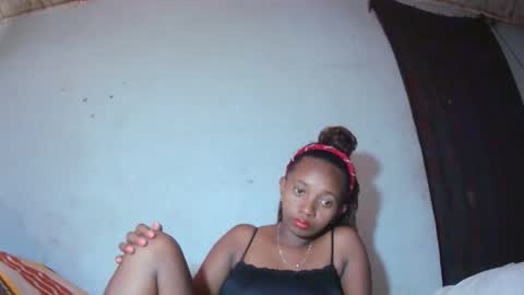 Snapshot of malinah01 chatting on September 17, 2025, 10:17 am malinah01 online show from September 17, 2025, 10:17 am