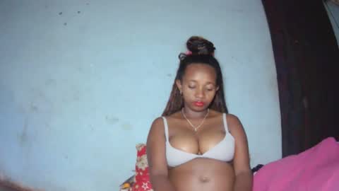 Snapshot of malinah01 chatting on September 24, 2025, 6:22 pm malinah01 online show from September 24, 2025, 6:22 pm
