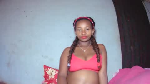 Snapshot of malinah01 chatting on September 28, 2025, 9:47 am malinah01 online show from September 28, 2025, 9:47 am