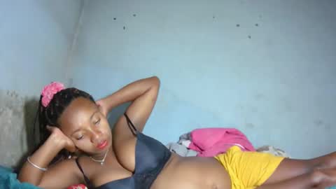 Snapshot of malinah01 chatting on October 9, 2025, 4:27 pm malinah01 online show from October 9, 2025, 4:27 pm