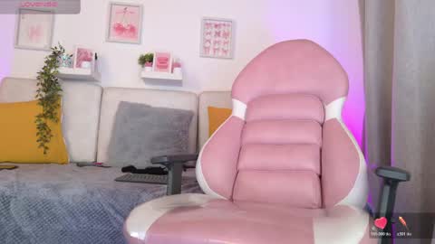 Snapshot of malka_burning chatting on June 2, 2026, 7:16 pm Malka online show from June 2, 2026, 7:16 pm