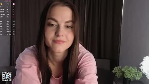 Snapshot of mallieangelini chatting on June 24, 2026, 4:33 am Mia online show from June 24, 2026, 4:33 am