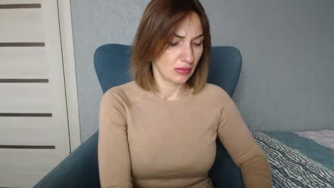 Snapshot of mallinia chatting on December 4, 2024, 10:24 am mallinia online show from December 4, 2024, 10:24 am