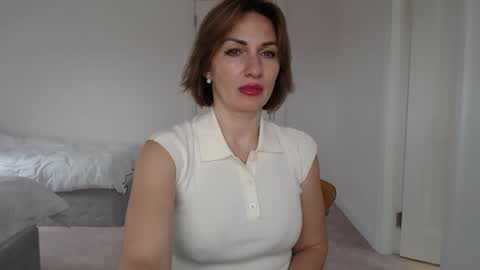 Snapshot of mallinia chatting on February 11, 2025, 3:40 pm mallinia online show from February 11, 2025, 3:40 pm