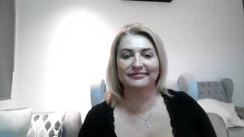 malorine online show from November 20, 2025, 4:40 pm