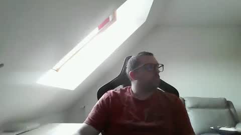 breton online show from March 6, 2025, 8:41 am