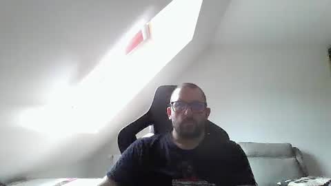 breton online show from September 15, 2025, 12:16 pm