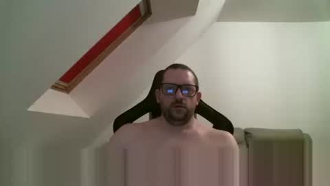 breton online show from February 12, 2026, 3:01 am