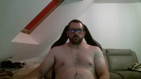 Snapshot of malou2927 chatting on June 11, 2026, 8:18 pm breton online show from June 11, 2026, 8:18 pm