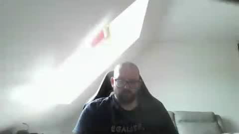 Snapshot of malou2927 chatting on June 15, 2026, 8:05 am breton online show from June 15, 2026, 8:05 am