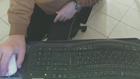 maly246 online show from January 13, 2026, 9:03 am