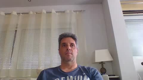 man211172 online show from April 26, 2026, 2:37 pm