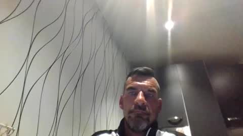 man_from_geaven online show from October 2, 2025, 6:15 pm