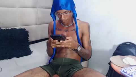 man_san11 online show from February 4, 2025, 7:22 pm