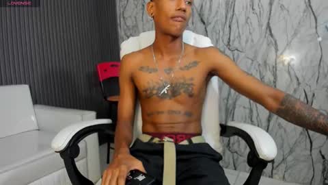 man_san11 online show from November 24, 2025, 4:18 pm