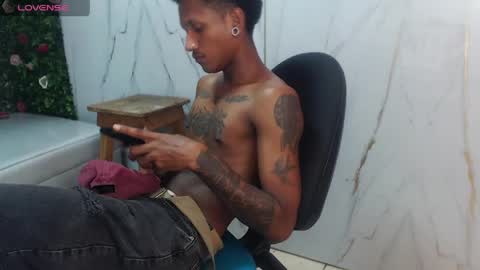 Snapshot of man_sant11 chatting on April 18, 2026, 7:58 pm man_sant11 online show from April 18, 2026, 7:58 pm