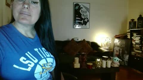 mandaloriangirlsfight online show from March 18, 2026, 6:11 pm