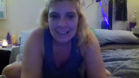 mindy22 online show from February 15, 2025, 7:16 am