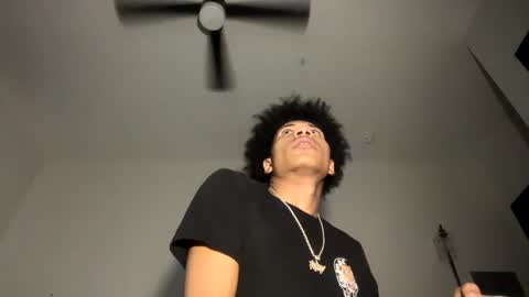 MandingooMann online show from February 18, 2025, 4:04 am