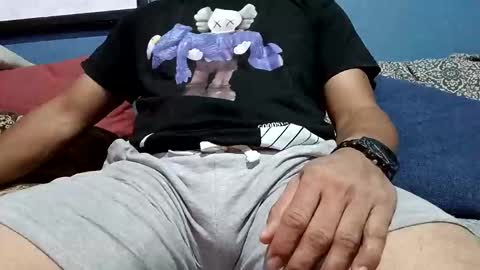 Snapshot of mandrilo7379 chatting on February 19, 2026, 1:12 am mandrilo7379 online show from February 19, 2026, 1:12 am