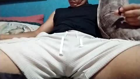 mandrilo7379 online show from May 3, 2026, 6:41 am