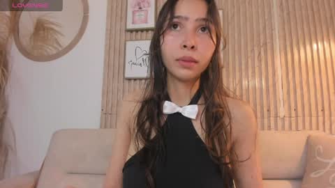 mandy_bloom online show from April 21, 2026, 1:42 am