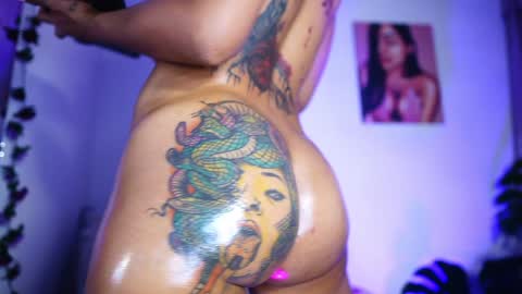 mandy_l33_ online show from February 3, 2025, 4:04 am