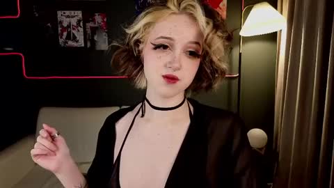 Snapshot of mandy_torres chatting on April 22, 2026, 10:22 pm Luna online show from April 22, 2026, 10:22 pm