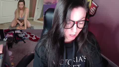 Snapshot of mandybabyxxx chatting on December 19, 2024, 7:40 pm MandyBabyXXX online show from December 19, 2024, 7:40 pm