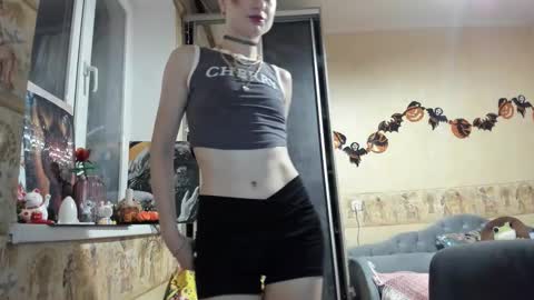 Mandy online show from November 1, 2025, 4:31 pm