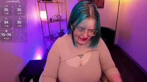 Snapshot of manic_pixie_ chatting on June 16, 2026, 4:09 pm manic_pixie_ online show from June 16, 2026, 4:09 pm