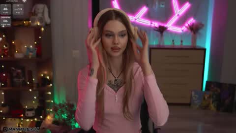 Amelie online show from November 21, 2025, 1:59 am